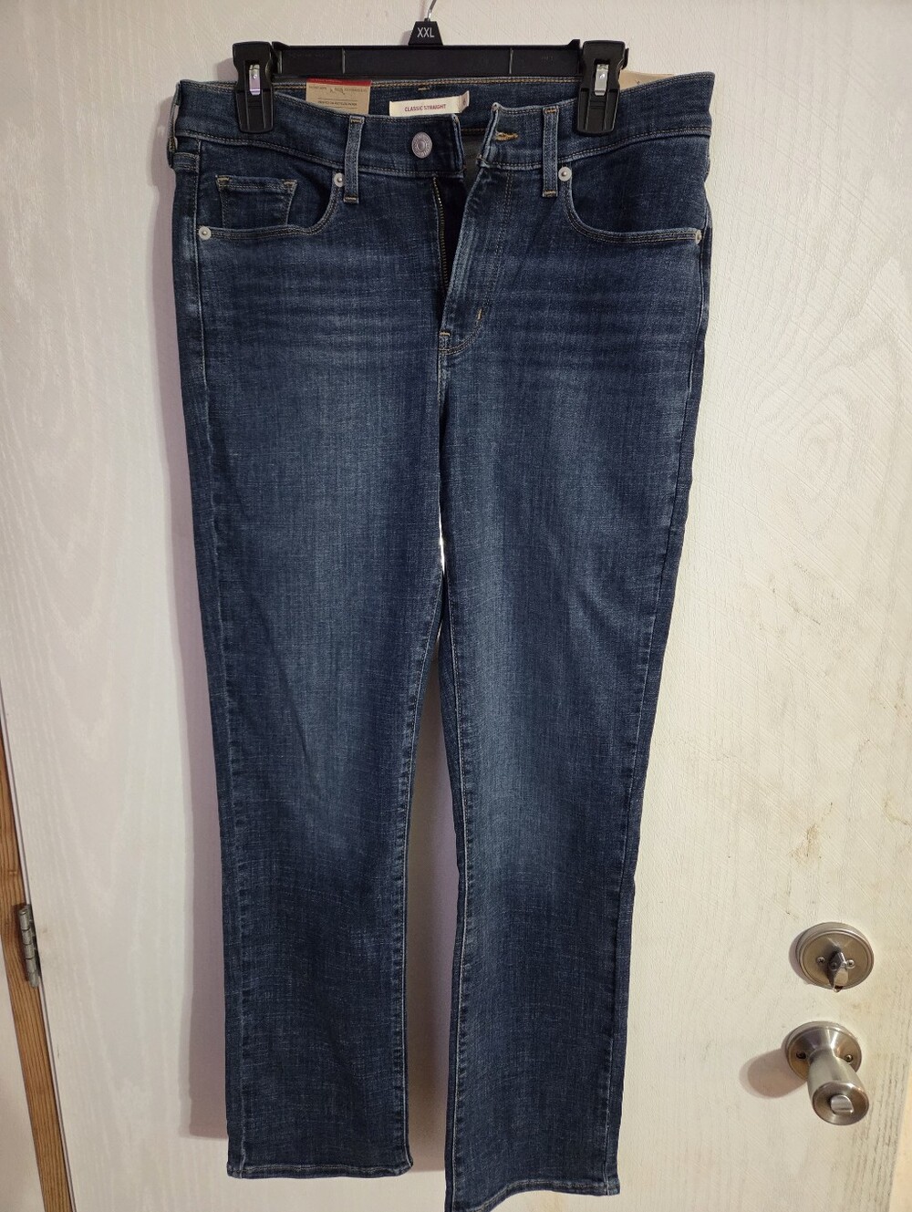 Levi's Women's Classic Indigo Straight-Leg Jeans